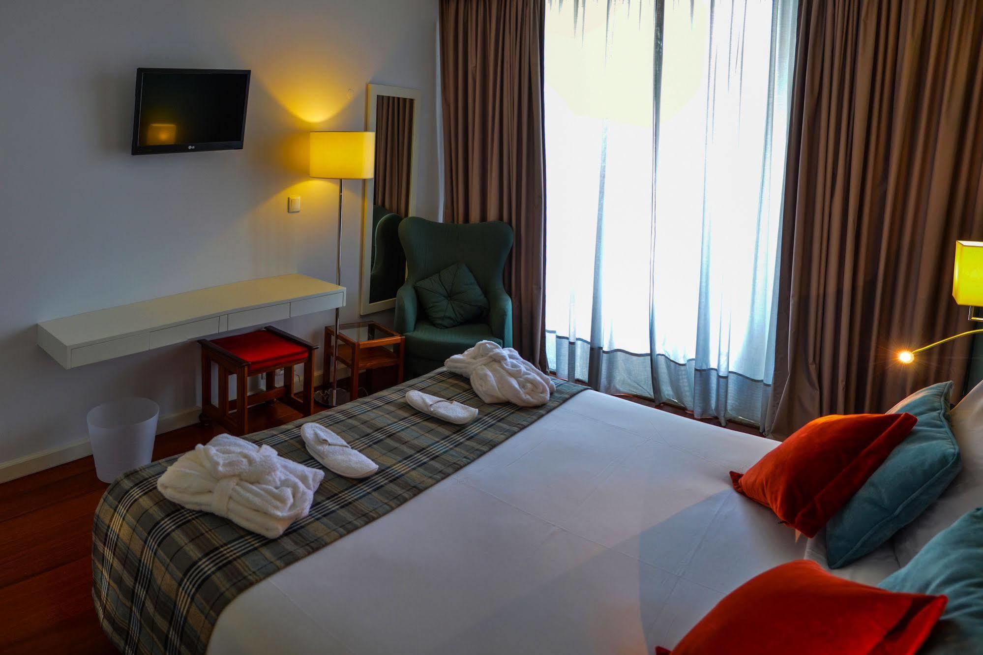 Hotel Sao Bento Da Porta Aberta & Spa Geres Exterior photo